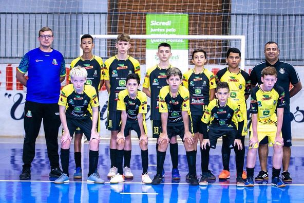 Quatro Pontes é vice-campeão da sub-14 e 17 na 4ª Copa Amizade de Futsal 2023