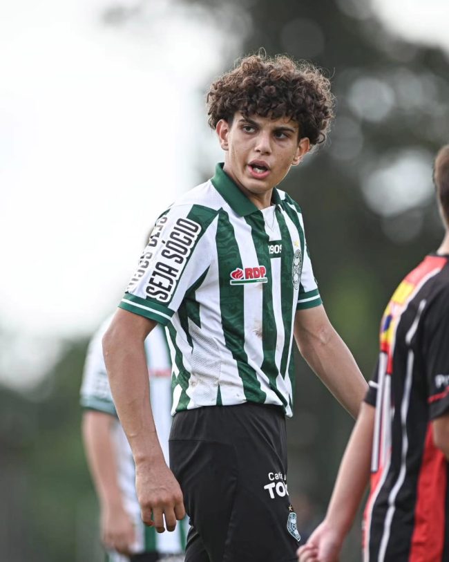 Quatropontense Bernardo Damas é Vice Campeão da Taça Curitiba de Futebol