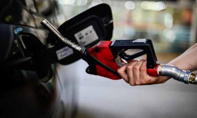 Petrobras reduz preço do diesel às distribuidoras nesta sexta-feira (8)