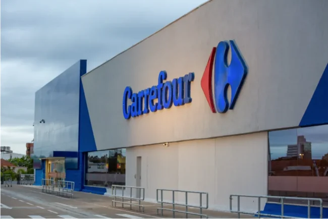 Carrefour fecha as portas em quatro estados