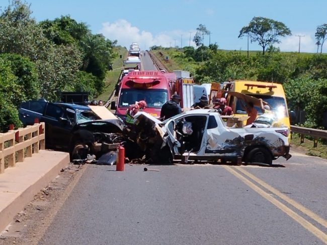 Grave acidente com carro da Copagril é registrado na BR-163