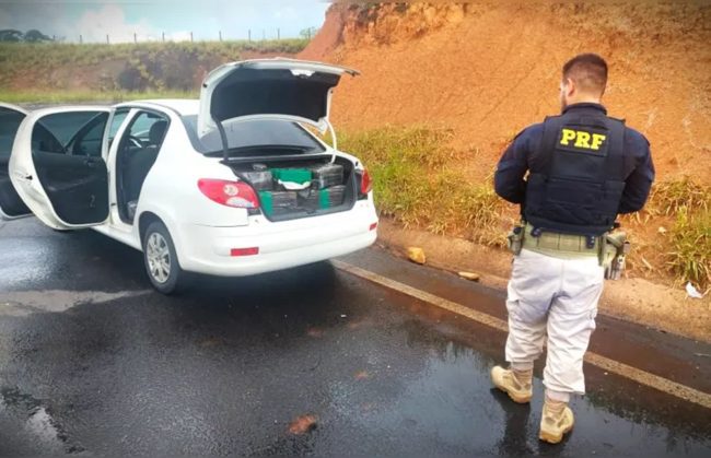 Rondonense é preso com carro carregado de maconha em Ponta Grossa