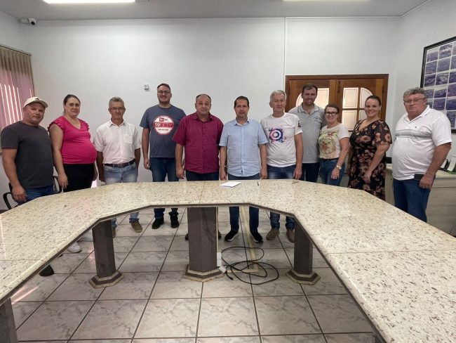 Deputado Marcel Micheletto visita Quatro Pontes