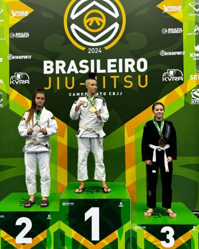 Quatropontese Amanda Hartmann conquista segundo lugar no campeonato Brasileiro de Jiu-jitsu