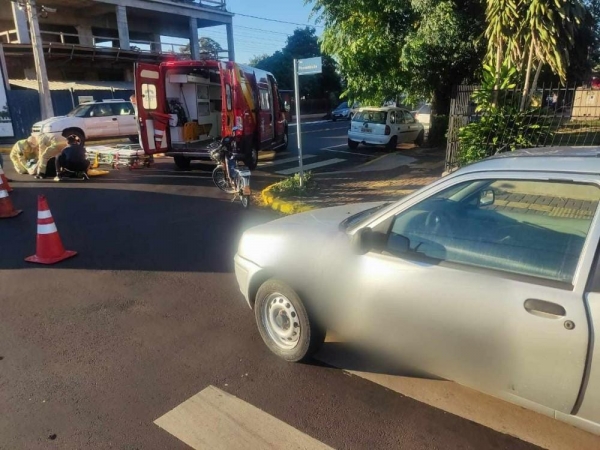 Mulher fica ferida em acidente entre bicicleta elétrica e carro em Marechal Rondon