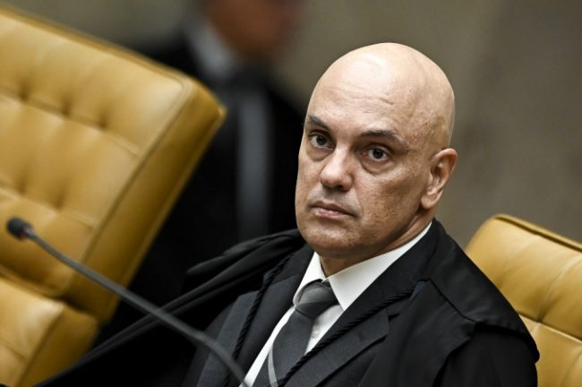 Moraes arquiva investigação sobre asilo de Bolsonaro na embaixada da Hungria