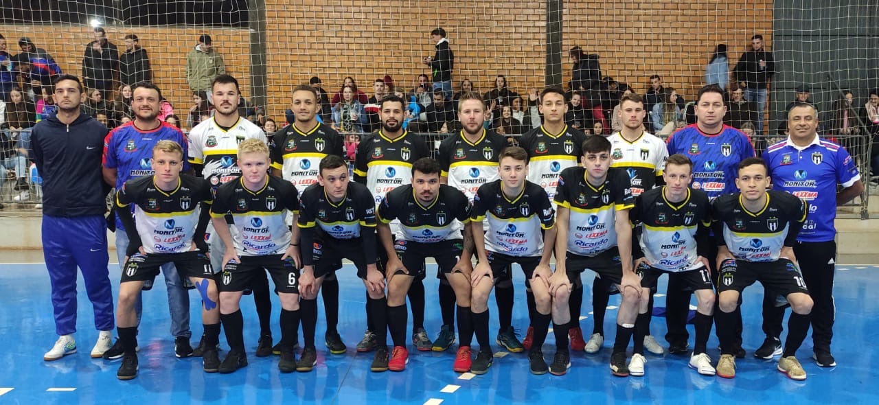 Quatro Pontes Futsal empata com Nova Santa Rosa em jogo emocionante