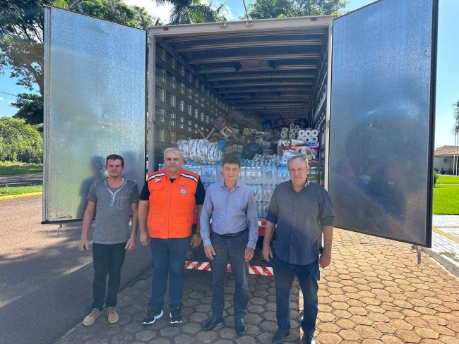 Caminhão de Nova Santa Rosa leva mais de 5 toneladas de doações a Candelária no Rio Grande do Sul