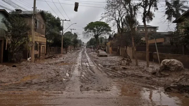 Uma região coberta por lama