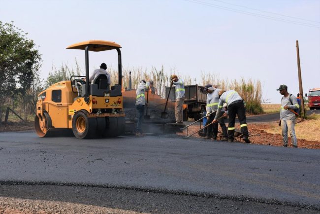 Novos trechos de asfalto rural serão edificados em Quatro Pontes