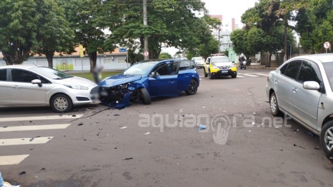 Acidente com três veículos é registrado no Centro de Marechal Cândido Rondon