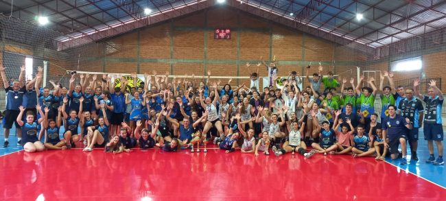 Quatro Pontes conquista dois segundos lugares na Copa Lindeiros de Voleibol