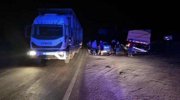 Acidente entre caminhões é registrado na BR-163 entre Marechal Rondon e Mercedes