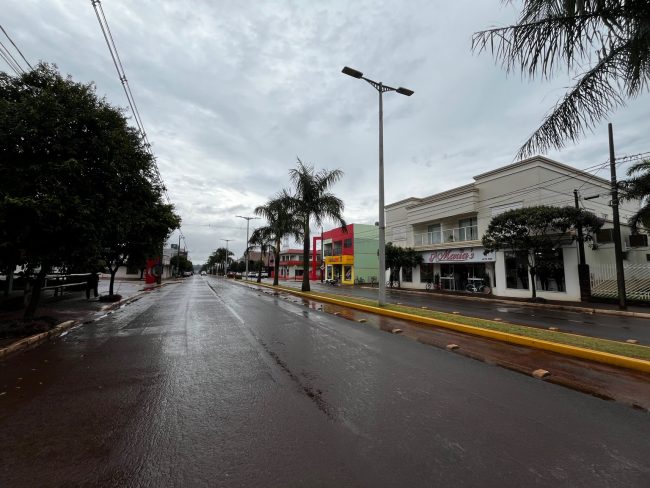 Choveu 65 mm nos últimos dois dias em Quatro Pontes. Confira a previsão para o fim de semana