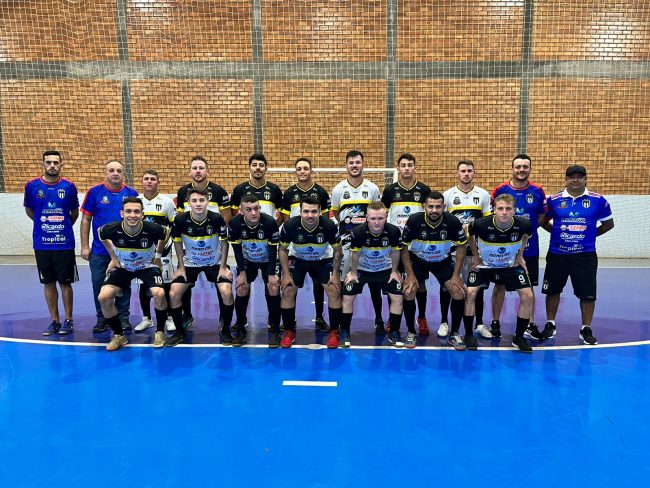 Quatro Pontes Futsal Triunfa em Jogo Desafiador Contra AACC Copagril