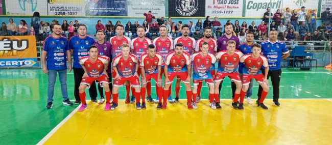 Quatro Pontes Futsal tem jogo decisivo hoje para continuar na luta pelo tricampeonato do Troféu Difusora