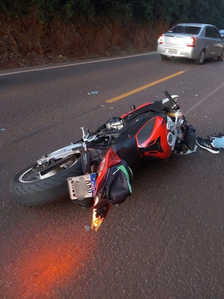 Acidente entre Novo Sarandi e Quatro Pontes resulta com motociclista ferido
