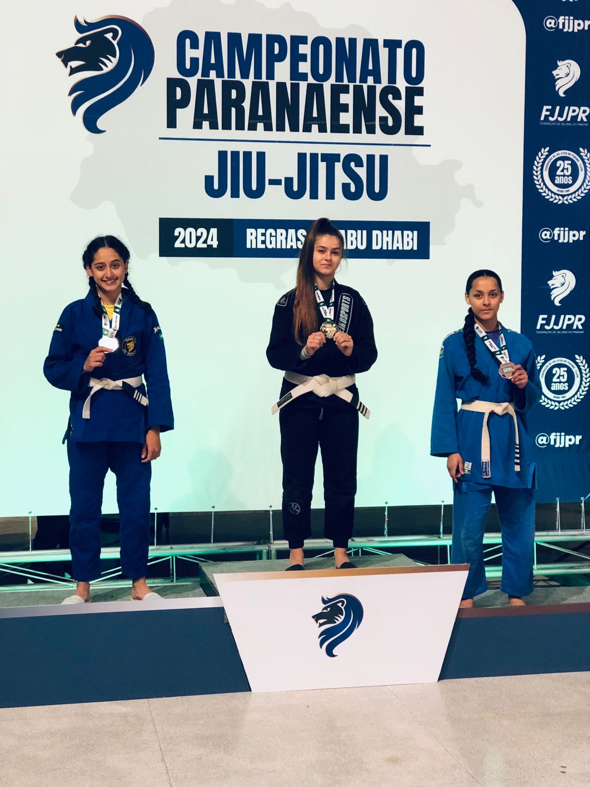 Quatropontense Amanda Gabriela Reis Hartmann Conquista Título de Campeã Paranaense de Jiu-Jitsu