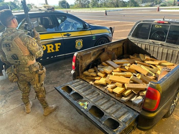 Saveiro “recheada” de maconha é apreendida em Catanduvas