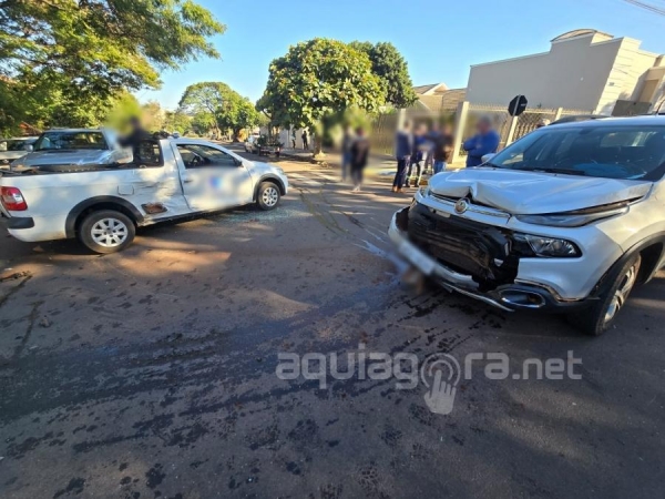 Acidente envolve três veículos no Centro de Marechal Rondon