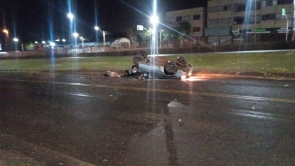 Grave acidente na BR-277 deixa uma pessoa morta e outra ferida, em Medianeira