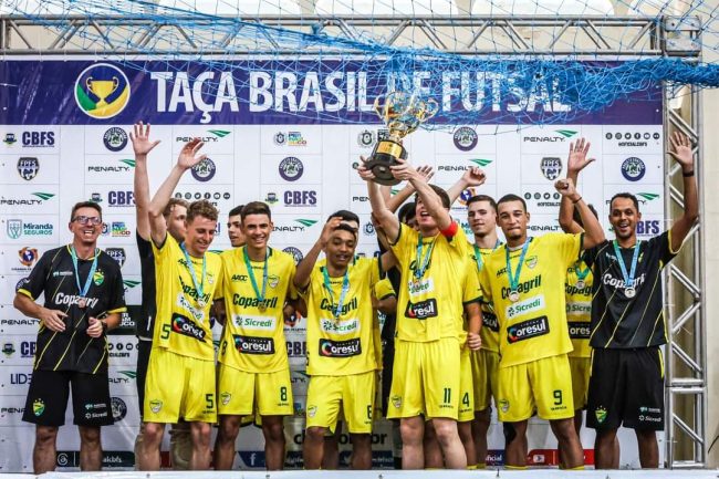 Quatropontense Lohran é vice-campeão pela AACC COPAGRIL na Taça Brasil Sub-18