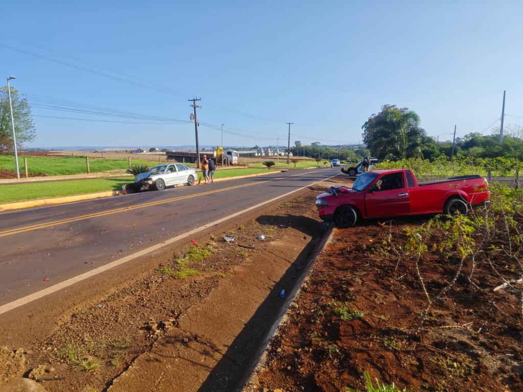 Acidente em Pato Bragado deixa três pessoas feridas