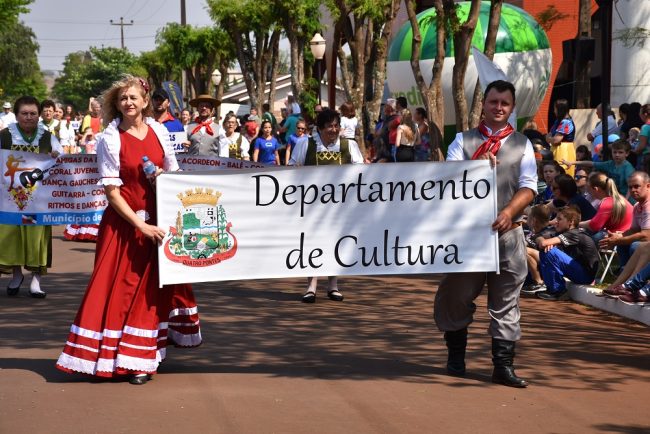 Desfile Cívico acontece neste domingo em Quatro Pontes