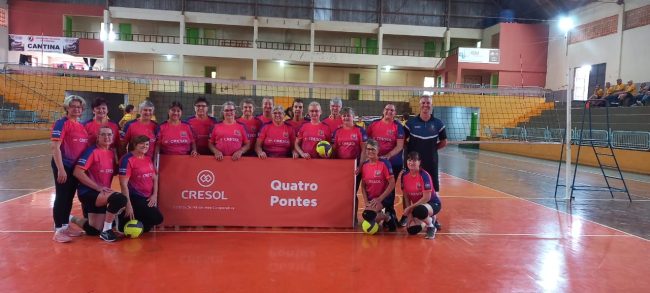 Quatro Pontes vence e avança para a semifinal da Liga Cresol de Vôlei Gigante