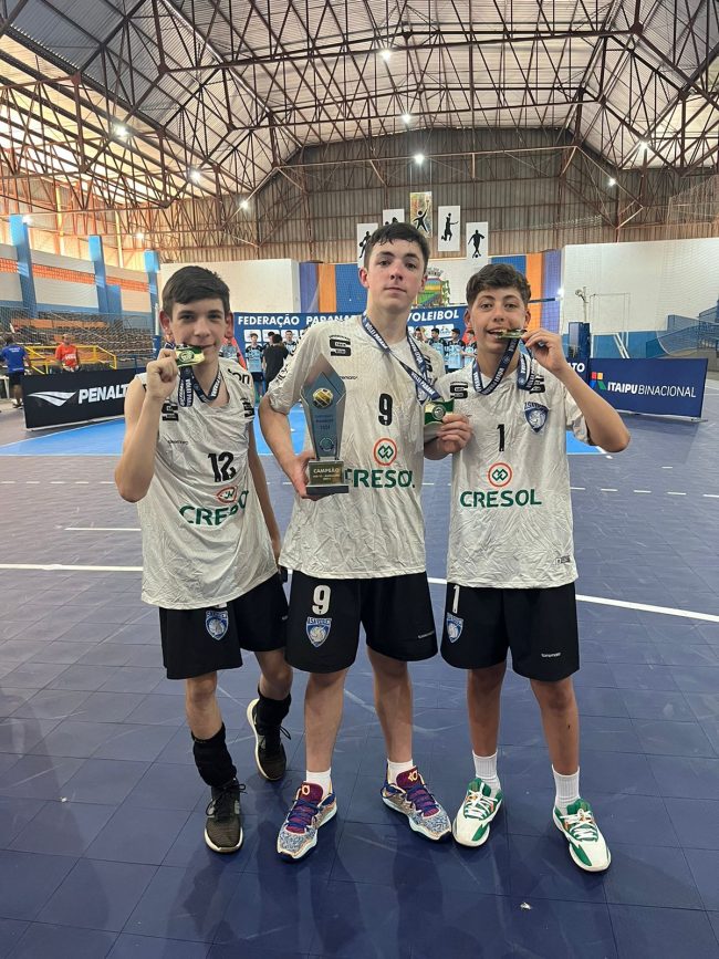 Jovens atletas de Quatro Pontes são campeões invictos no Campeonato Paranaense Sub-15 de Vôlei Série B