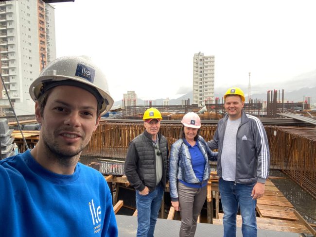 Corretores de Quatro Pontes visitam obras de luxo no litoral catarinense e apresentam proposta para quatropontenses