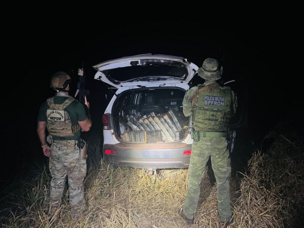 Veículo abandonado é encontrado com 579 kg de maconha em Guaíra