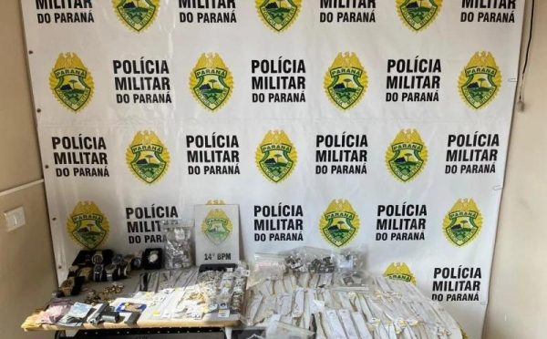 Quadrilha tenta assaltar relojoaria, mas é surpreendida por policial de folga e bandidos são detidos