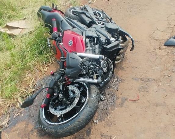 Motociclista fica ferido em colisão contra Celta na PR 473 