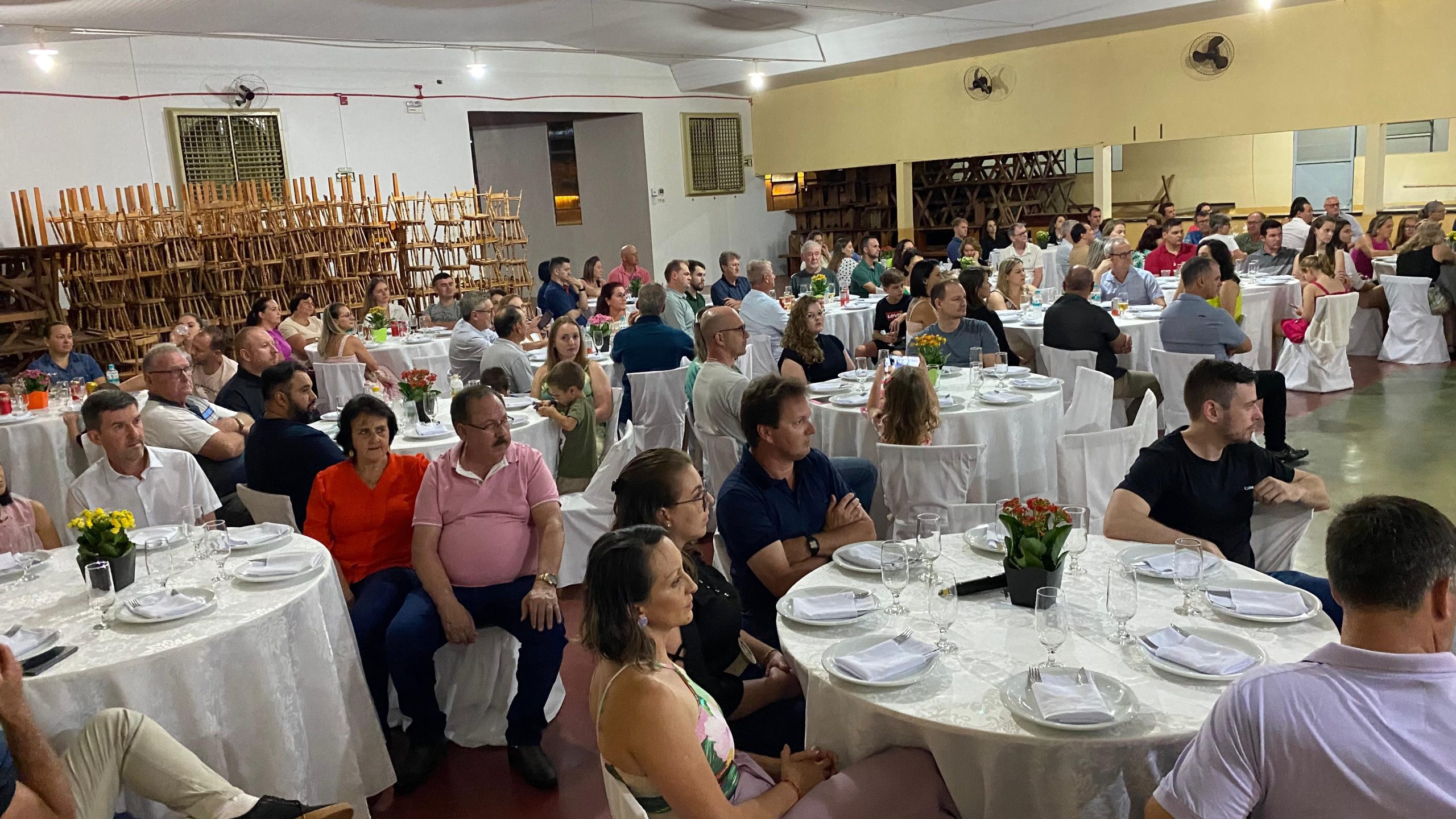 Evento da ACIQUAP reúne grandes apoiadores e reforça papel da associação no desenvolvimento local