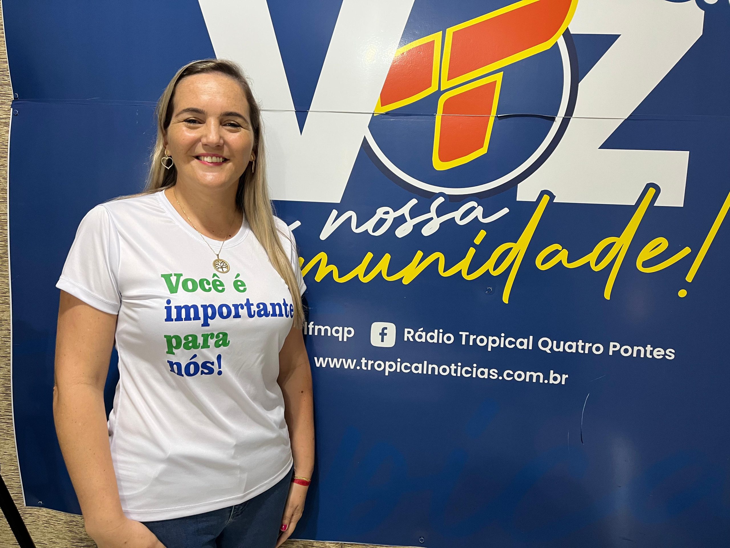 Eleita com 247 votos, Professora Araceli foi a entrevistada de hoje na Tropical Fm