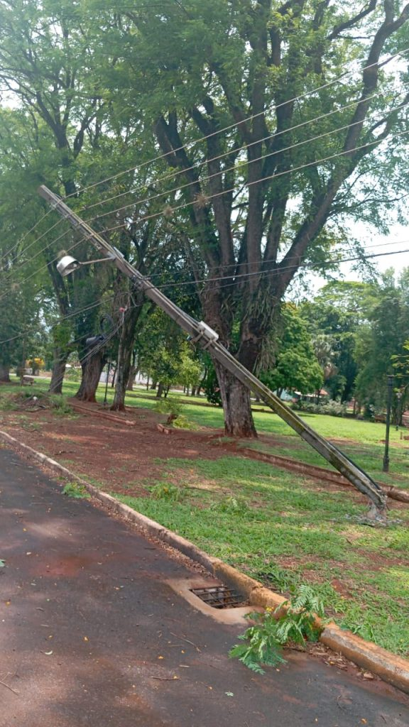 Fortes ventos e chuva causam estragos nos distritos de Iguiporã e Porto Mendes