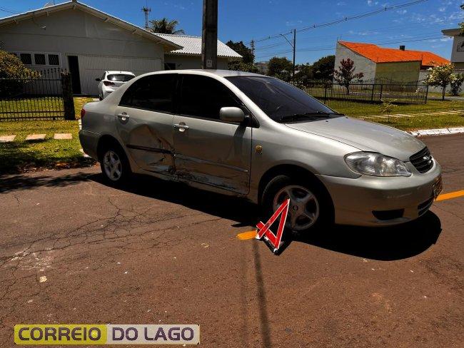 Acidente entre Corsa e Corolla é registrado em Santa Helena