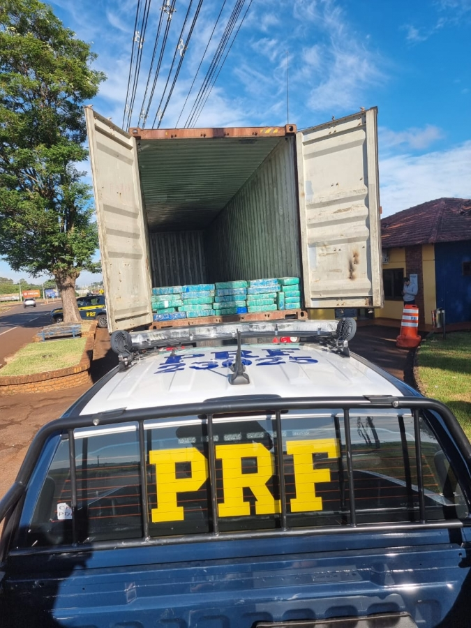 PRF de Quatro Pontes apreende carreta carregada com toneladas de maconha entre Marechal Rondon e Toledo