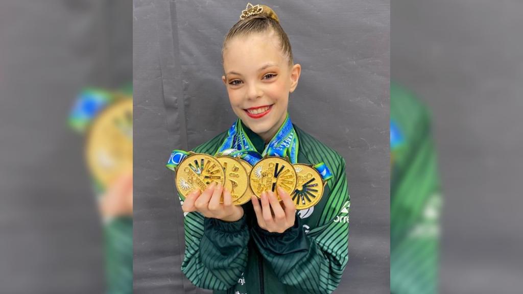 Julia Lorenzatto: a brasileira com mais medalhas de Ouro no Sul-Americano Júnior e Por Idades de Ginástica Rítmica