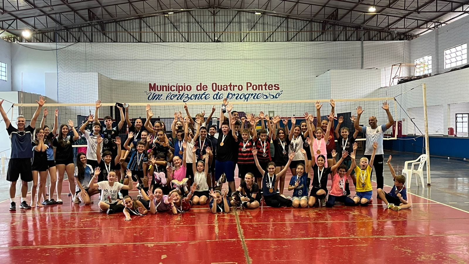 Festival de Voleibol das Categorias de Base de Quatro Pontes encerra atividades de 2024