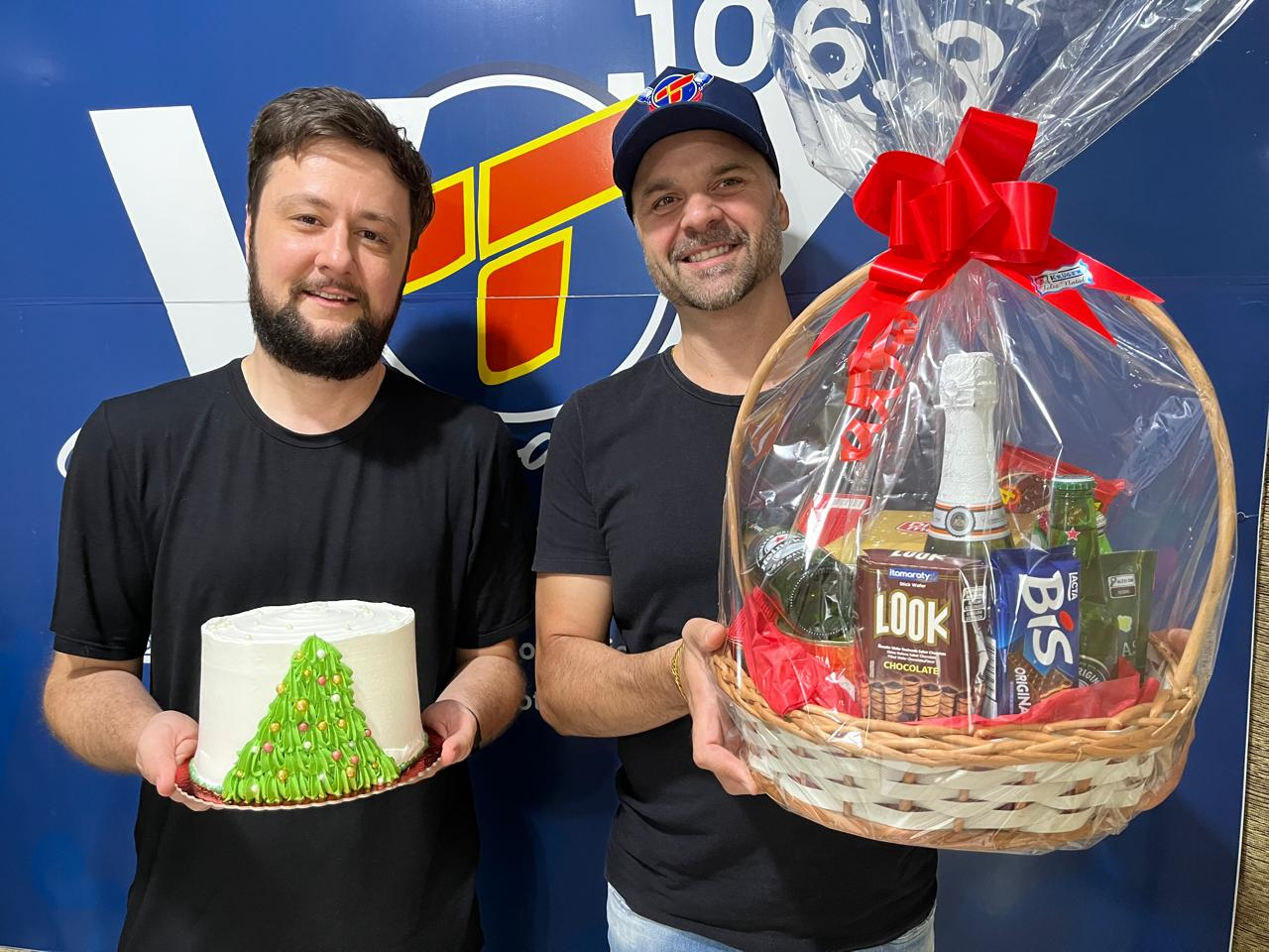 Tropical FM realiza sorteio de Natal e premia ouvintes na manhã desta sexta-feira