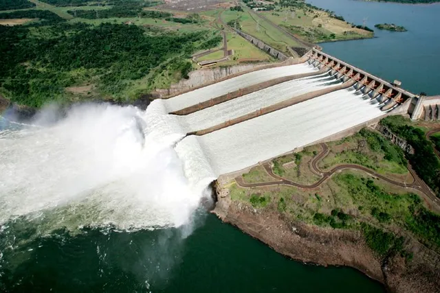 Itaipu produziu 67 milhões de megawatts-hora de energia em 2024