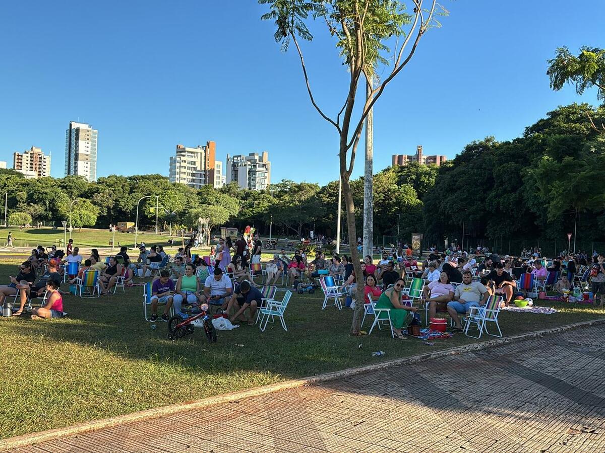 RecreAção proporciona tarde agradável para famílias no Lago Municipal