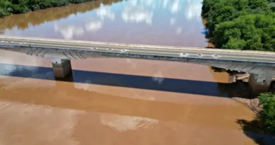 Francisco Alves a Guaíra: Balsa gratuita deve iniciar travessia do Rio Piquiri 4c9c0662ae4bd81f3d17d45a8cc63cad