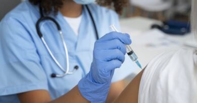 female-nurse-clinic-practicing-medicine-1300x865