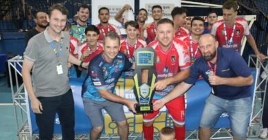 Quatro Pontes é bicampeão da Copa Sesc Verão de Futsal image