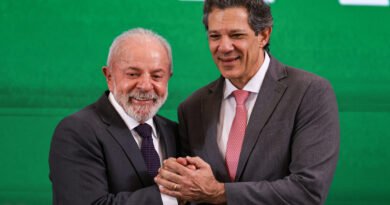 Após quase 30 aumentos de impostos, Haddad deixa Ministério da Fazenda com carga tributária e gastos públicos recordes 54963595011-cfd264f262-k