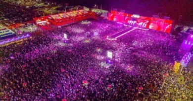 69aff5e66fa8d-z-medium