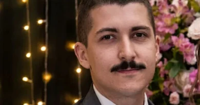 69e11a552a494-z-medium